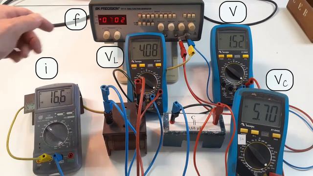 Eletricidade | Exp 7 | Ressonância num circuito RLC (Tomada de dados 2) смотреть онлайн