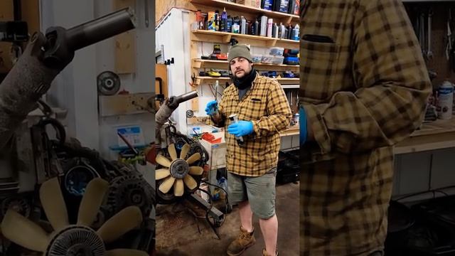 Silver Knife | Part 1 Greasing my drive shaft with a silver Knife! смотреть онлайн