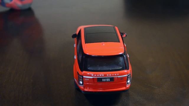 Обзор модели 1/24 Range Rover фирмы Rastar смотреть онлайн