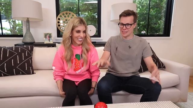 Extreme Guess the Youtuber Challenge смотреть онлайн