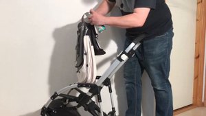 How to Remove and Reverse the Seat on a Bugaboo Bee
