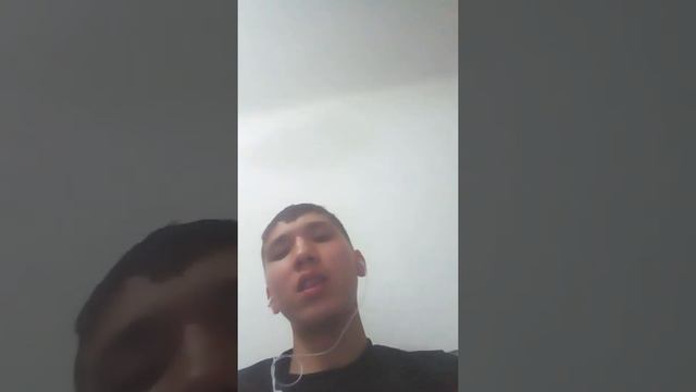 Суйналиев Азиз  твой французский поцелуй  оценивайте голос статье лайки я начинающий рэпер!