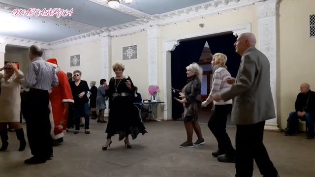 БУКЕТ ИЗ БЕЛЫХ РОЗ!/ЖИВАЯ МУЗЫКА/ТАНЦЫ В КЛУБЕ ХАРЬКОВ ДЕКАБРЬ 2020 смотреть онлайн