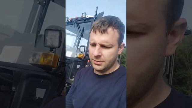 Раскатили трактор МТЗ в поле. смотреть онлайн