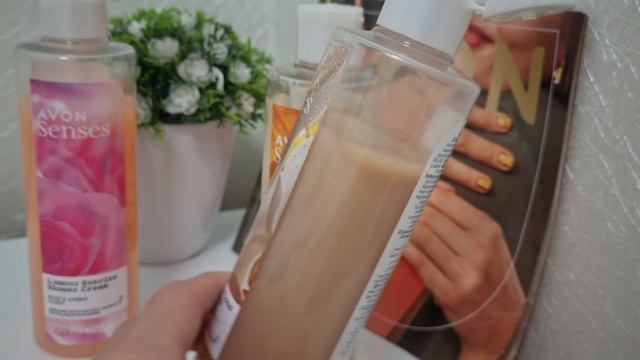 ГЕЛИ для душа AVON Апельсиновый твист,  Истинная роскошь,  Романтический рассвет.