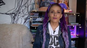 Джон Стрелеки "Кафе на краю земли" и "Возвращение в кафе." Хочется разбить всю книгу на цитаты.