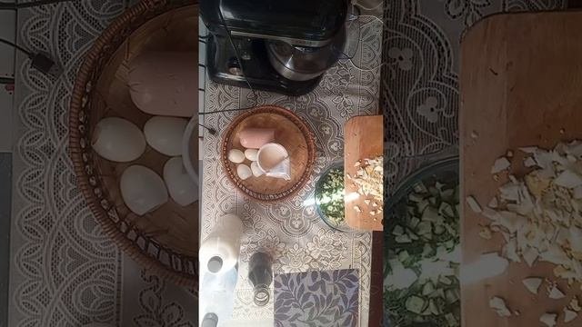 Окрошка на катыке и квасе/лучший рецепт окрошки /в жару приготовьте это