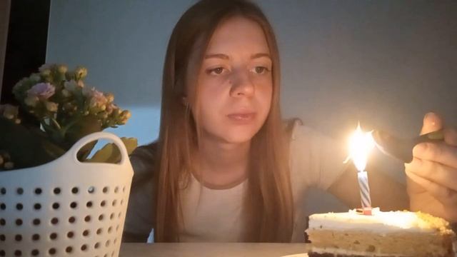 праздную совершеннолетие одна и много болтаю смотреть онлайн