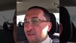 Мужик продаёт машину (анекдот)
