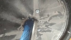 насос в бочке. бочка это фильтр. забор воды из озера
