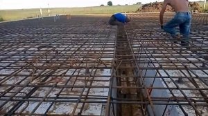 Фундамент монолитная плита рёбрами вниз
