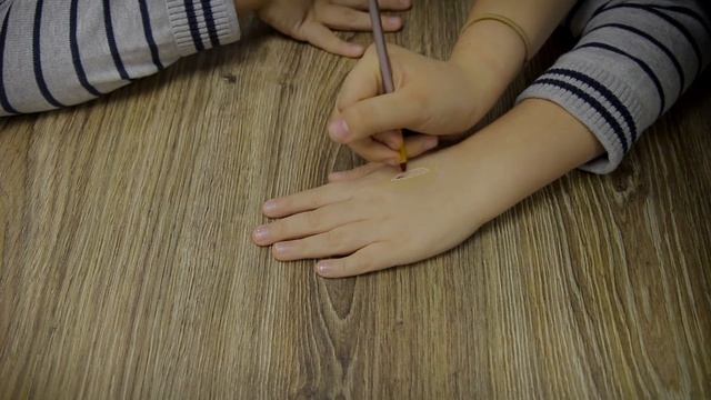 Грим - порез на руке смотреть онлайн