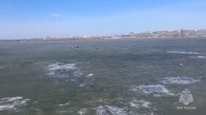 Спасение рыбаков на Верх-Исетском пруду