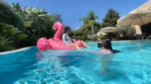 Стримерша Амина Тендерлибае | Засветила свой орех | Twitch нарезки