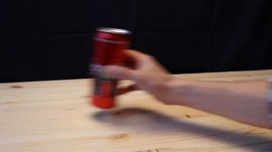 Как сделать масляную лампу из алюминиевой банки. / How to make an oil lamp