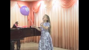 Песенка Белочки на воздушном шарике.(из муз.сказки"Бука")