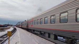 "22 вагона!" Тепловоз ТЭП70У-011 с пассажирским поездом №345Е Нижневартовск — Адлер.