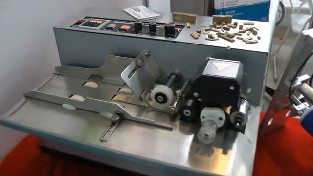 ?Настольная машина для тиснения срока годности на картоне KP-38 Minipress.ru смотреть онлайн