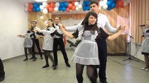 Красивый школьный вальс с поддержками)))