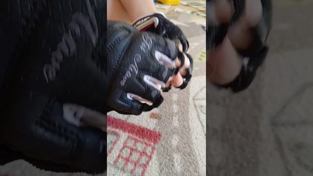 я показываю как можно сделать красивую фигурку из дублей не настоящих денег смотреть онлайн