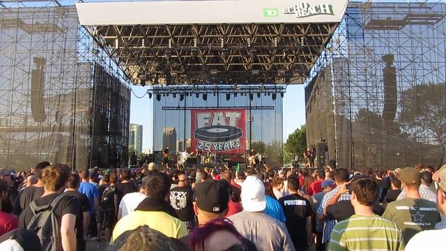 Lagwagon: Know It All, @Fat Wrecked, live @ Echo Beach.Toronto. August 6, 15 смотреть онлайн