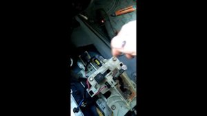 CHEVROLET Aveo проблема с АКПП .  Коробка не снимается с паркинга.