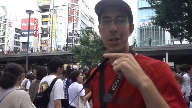 ONE DAY IN TOKYO (Sushi, Shibuya & Capsule Hotel)