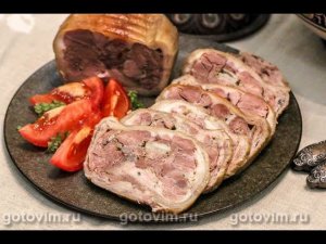 Рулет из вареной рульки, запеченный в пленке