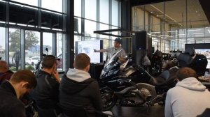 Часть 2  ПРОБЛЕМЫ, возникающие на дорогах при движении на мотоцикле  ЛИСТВА, ВОДА, СРЕЗАННЫЙ АСФАЛЬ