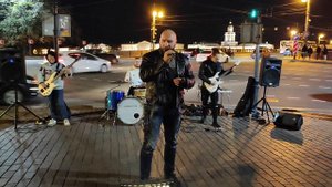 Уличные музыканты. Группа МЕDВЕDЬ. Король и Шут.Воспоминание о былой любви.Юная басистка.С.Петербур