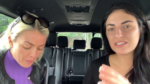 Gibson’s Donuts in Memphis TN! |WWE | Sonya Deville | Mandy Rose | Damandyz Donutz смотреть онлайн