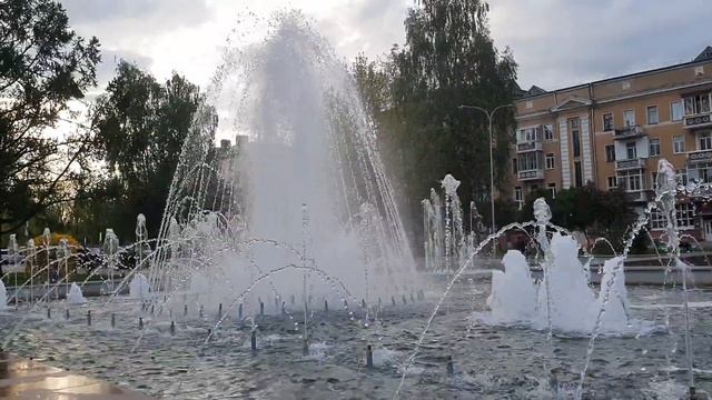 Лена и Ваня LIFE \ Девиз по жизни: Ни в чём себе не отказывать. Результат НА ЛИЦО! \ Обзор влогов