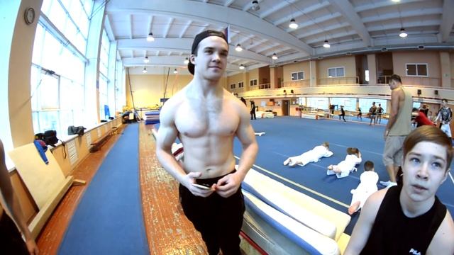 ЭПИЧНЫЙ ЧЕЛЛЕНДЖ. УНИЖЕНИЕ ОТ ГИМНАСТКИ... смотреть онлайн