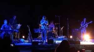 CHILDREN OF THE REVOLUTION / When the music's over