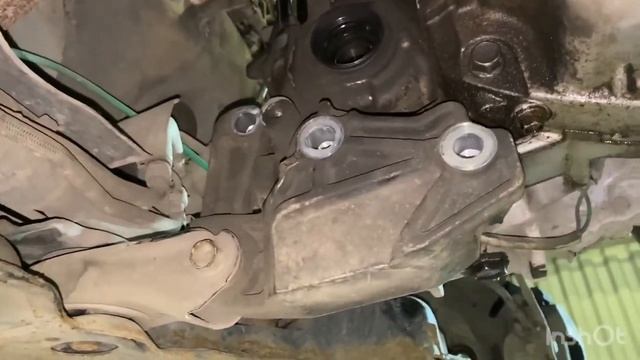 Задний сальник коленвала / Mazda 3 BL смотреть онлайн