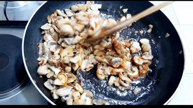 Սնկով և կարտոֆիլով շատ համեղ ուտեստ?Картофельная запеканка с грибами- смотреть онлайн