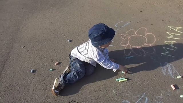 Аутизм. Симптомы аутизма, капризы, кучкования, странности. 2 года