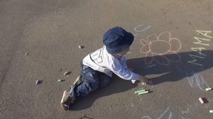 Аутизм. Симптомы аутизма, капризы, кучкования, странности. 2 года