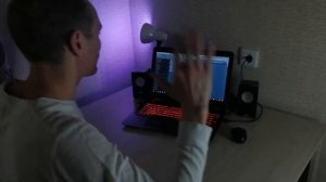 Как новичку написать простой бит и текст?