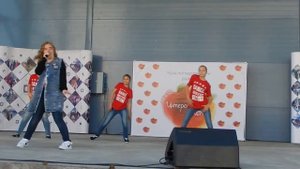 Щеглова Дарина и DanceMasters Пока мы Молоды (Cover)