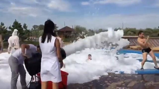 Пена Патти в Астане. Аренда пенного аппарата 8 775 888 40 02