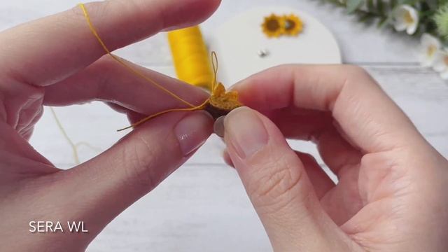 Micro Crochet Sunflower Earrings / How to crochet flower смотреть онлайн