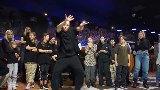 Лонгарм VS Артём смотреть онлайн