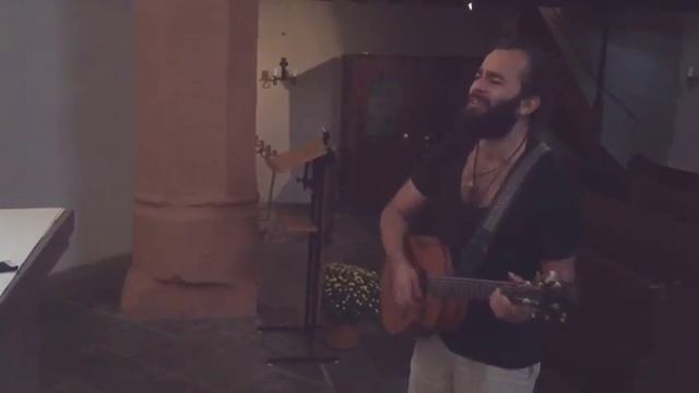 Dima Sirota «Кто понял Жизнь, тот больше не спишит» Омар Хаям, Лариса Миллер акустически в Храме смотреть онлайн