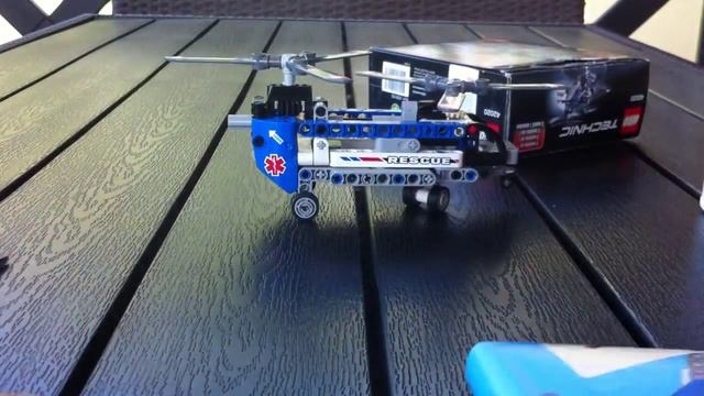 Обзор на Lego Техник двух роторный вертолет. смотреть онлайн