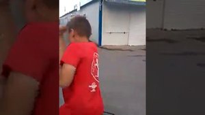 Месноя алкашей затеели драку  спасибоза