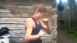 Деревенский Брюс Ли