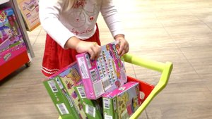 Bad Baby ПОГРОМ В МАГАЗИНЕ Вредные Детки Скупили Все Шопкинс Shopkins Toys videos for kids Bad BABY