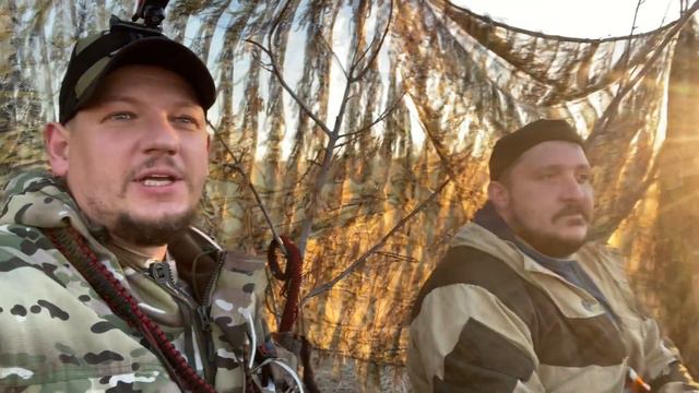 ЕЩЁ ОДНА УСПЕШНАЯ ОХОТА НА УТКУ В СЕРЕДИНЕ ОКТЯБРЯ. Охота с подсадной, чучелами, манком и махокрыло смотреть онлайн