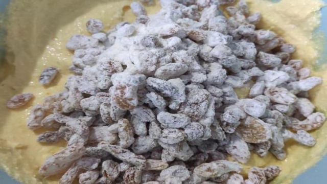 Куличи из творожно-дрожжевого теста